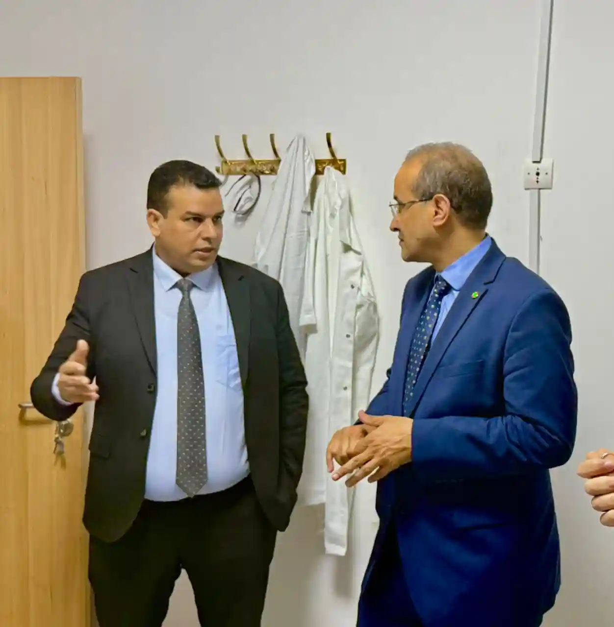 زيارة الوفد 4